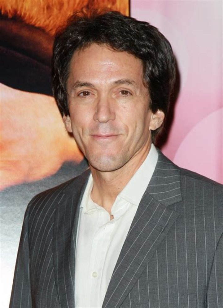 Mitch Albom Bio, Age, Height, Wife, Salary, Net worth, Detroit Free Press