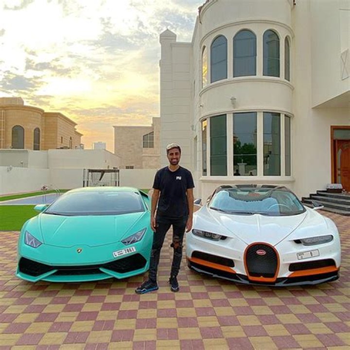 Mo Vlogs Net Worth 2024