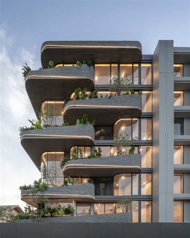 	Modern condo on the way despite intense opposition from Fort Lauderdale neighbors	