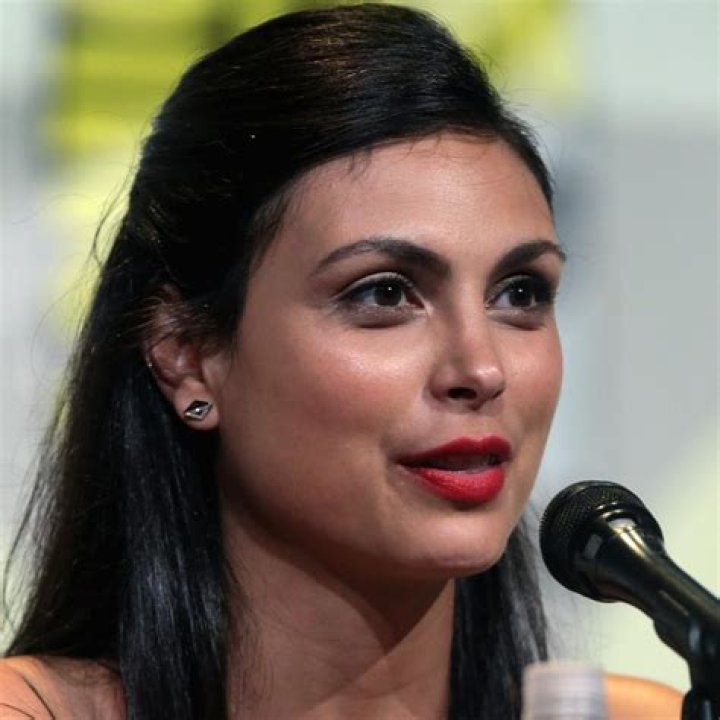 Morena Baccarin - Bio, Net Worth, Height