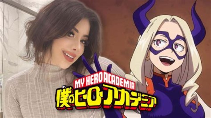 My Hero Academia cosplayer stands tall as monumental Mt. Lady