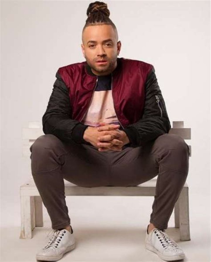 Nacho (Singer) - Bio, Net Worth, Height