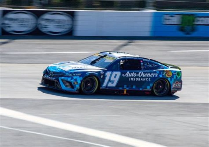 NASCAR: Martin Truex Jr Earns Pole at Darlington Raceway - Full Qualifying Results | NASCAR