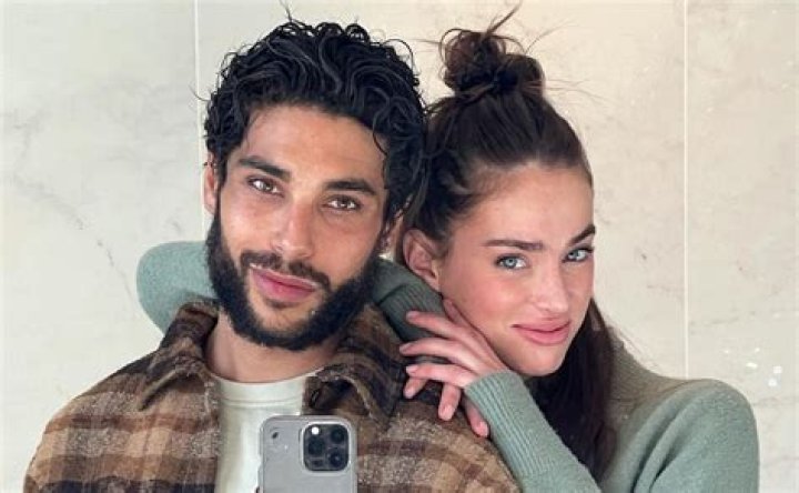 Nassim Lyes Couple