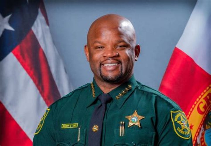 	Newly released records shed light on Gov. Ron DeSantis’ hurried vetting of Broward Sheriff Gregory Tony	