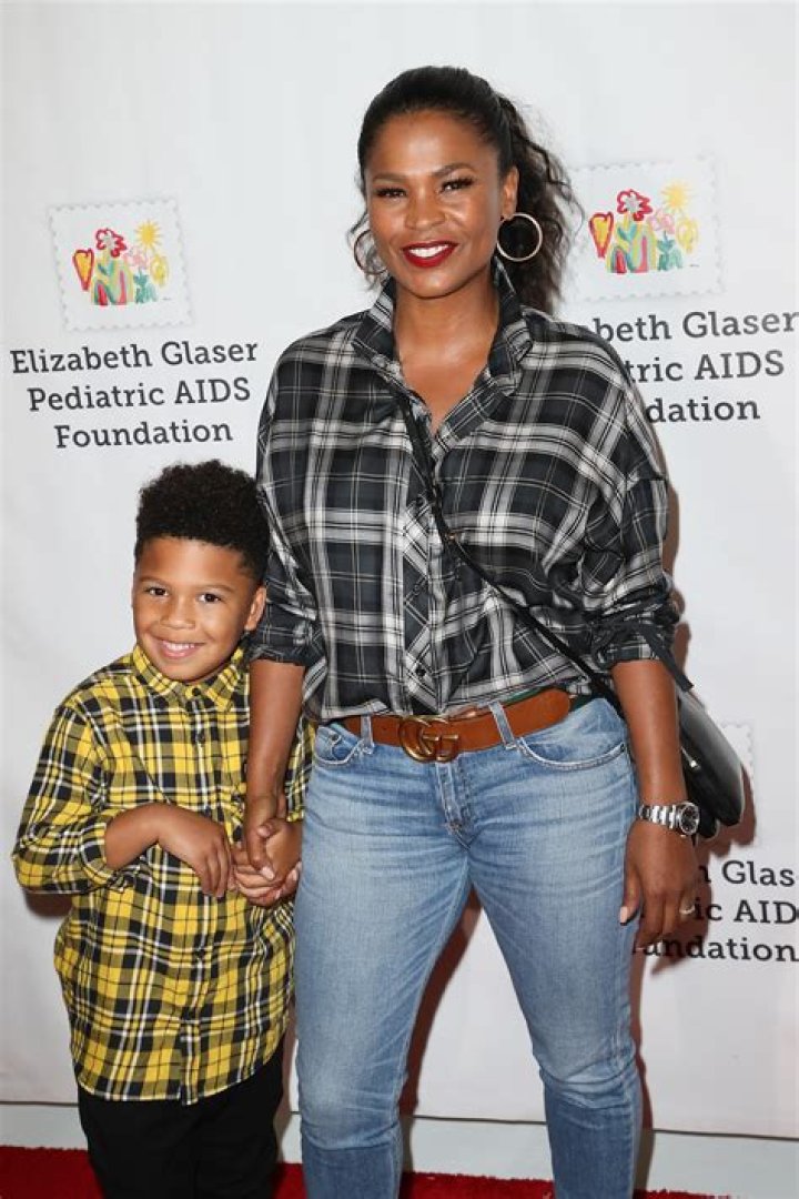 NIA LONG WELCOMES SON KEZ SUNDAY UDOKA