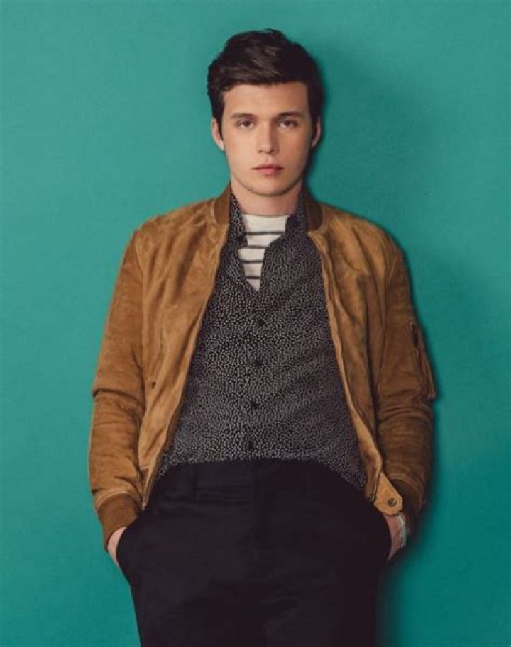 Nick Robinson - Bio, Age, Net Worth, Height, Nationality, Body Measurement, Career