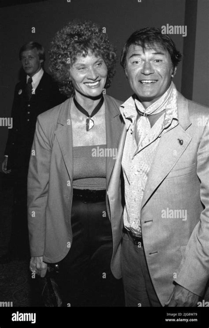 Norma Storch: What Happened To Larry Storch's Wife?