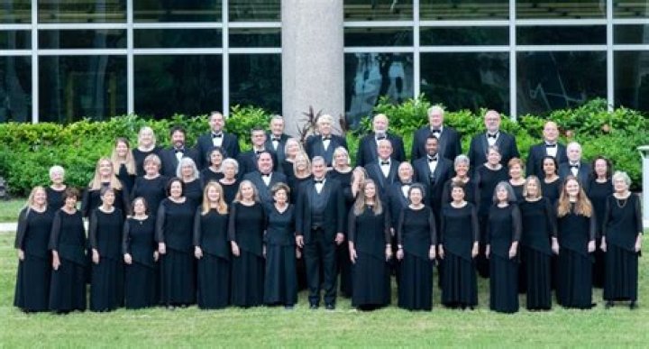 	Nova Singers ‘Rays of Hope’ concert to premiere new choral work	
