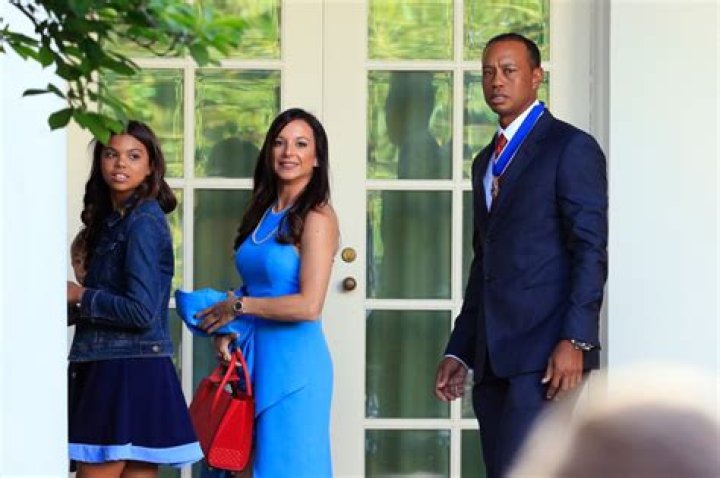 	Novia de Tiger Woods busca divulgar detalles de su relación	