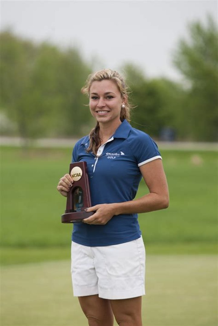 	NSU MANAGES GOLF COURSE	