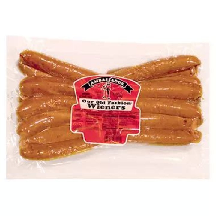 	OLD-FASHIONED HOT DOGS FULL OF FLAVOR	