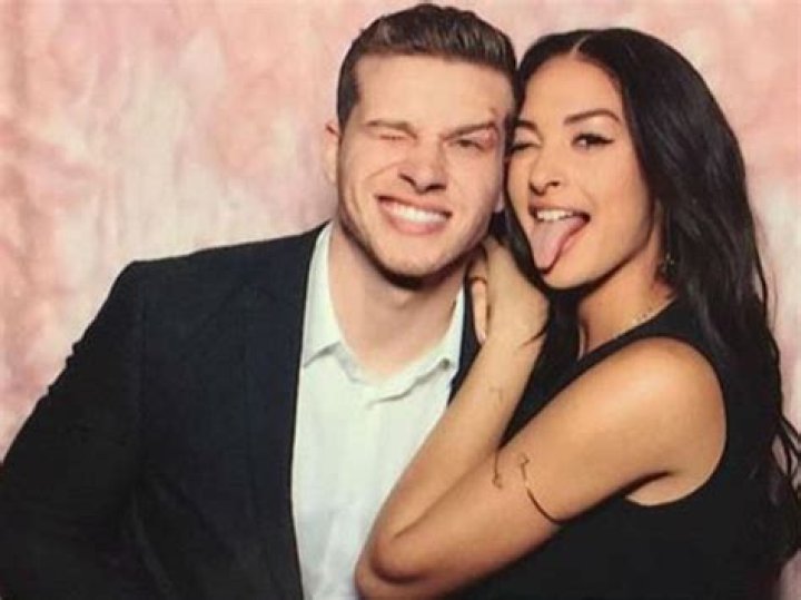 Oliver Stark's Girlfriend: Uncovering Love, Support, And Career Success