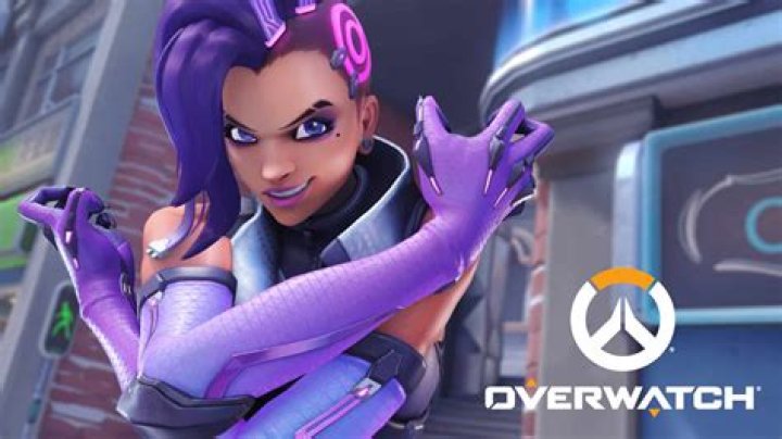 Overwatch players beg devs for dark mode option after being 