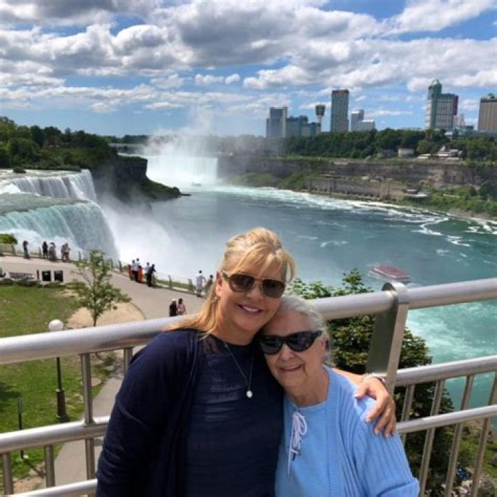 Pat James DeMentri (QVC) Wikipedia, Birthday Age 2024, Husband, Bio