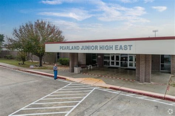 Pearland Junior High School East - Pearland