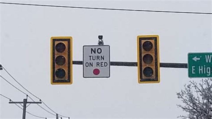 Penelec investigating hours-long power outage in Ebensburg, Cambria Twp.