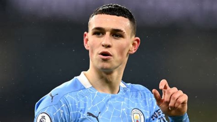 Phil Foden's insane FIFA 21 Ultimate Team revealed – with 5 ICONs