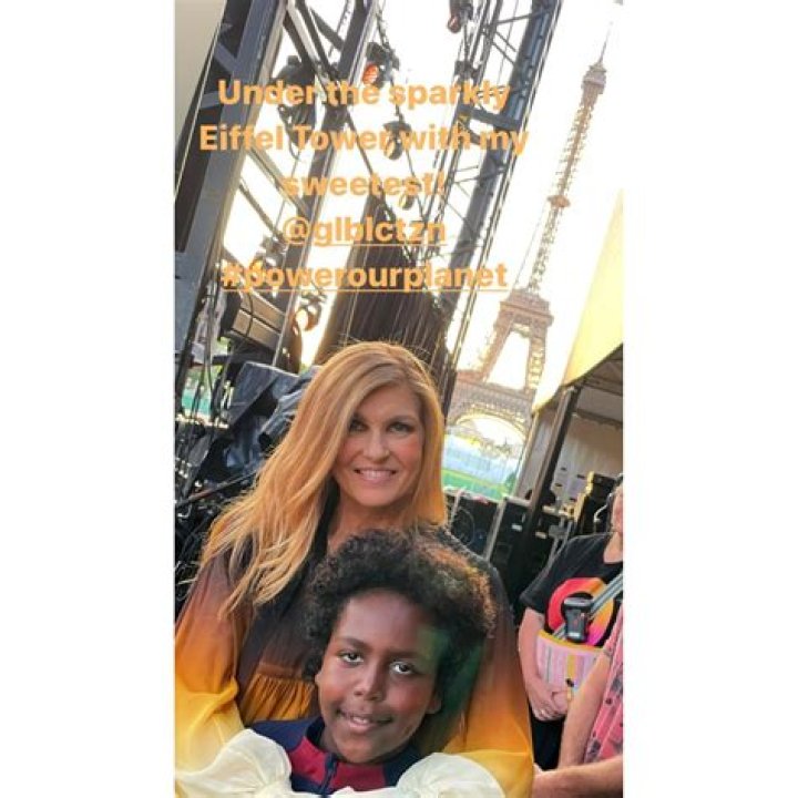 PHOTOS: CONNIE BRITTON AND SON MAKE A QUICK STOP