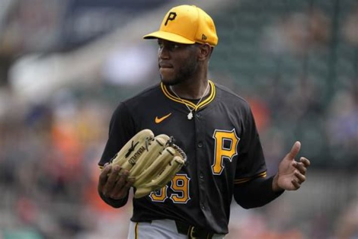 Pirates trade Roansy Contreras to Angels