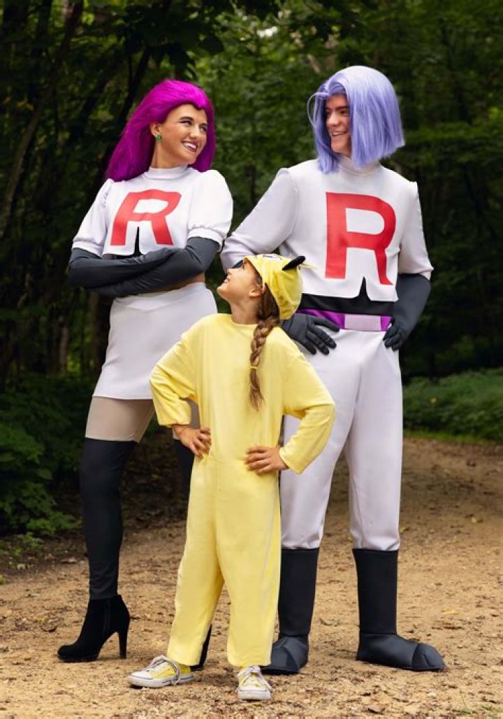 Pokemon cosplayer prepares for trouble as Team Rocket's Jessie