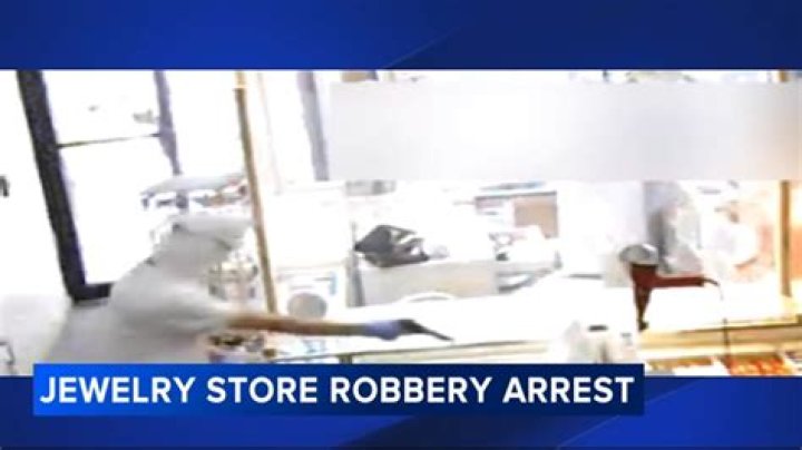 Police seek to identify 3 in connection with stolen jewelry