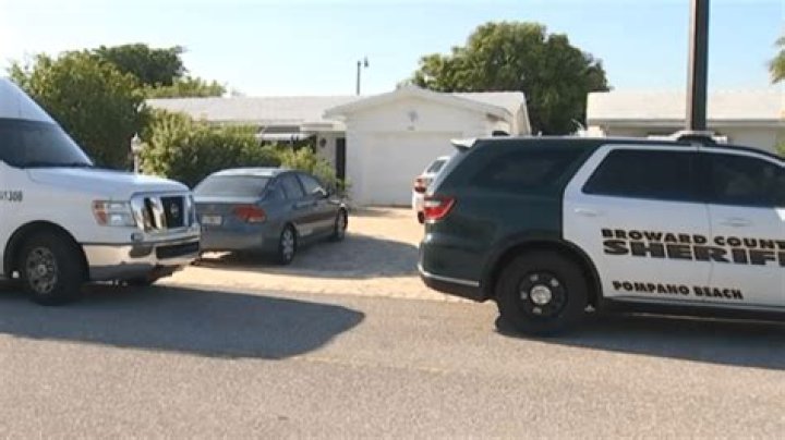 	POMPANO MAN KILLS HIMSELF AT GUN RANGE	