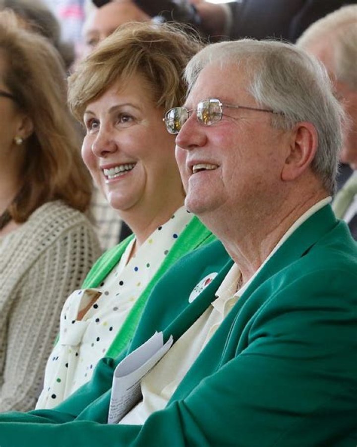 	Publix heiress Carol Jenkins Barnett dies at 65	