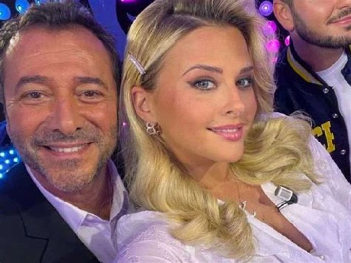 Qui Est Le Compagnon De Bernard Montiel
