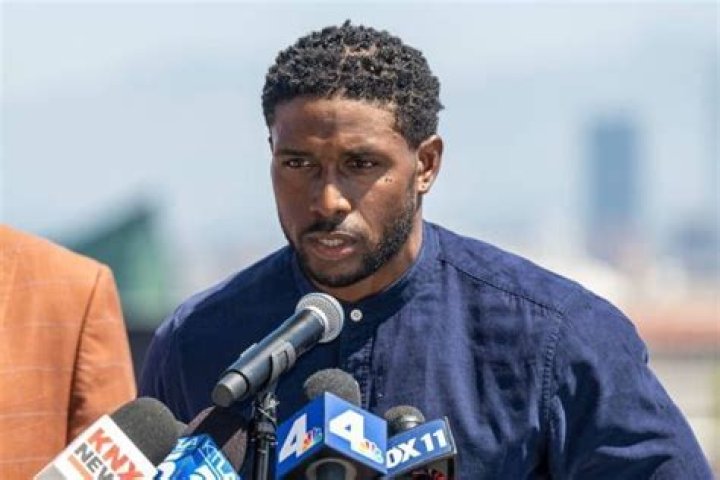 Reggie Bush Net Worth, Salary & Endorsements
