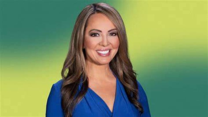 Renee Nelson Bio, Age, Height, Husband, Salary, Net worth, Fox 10