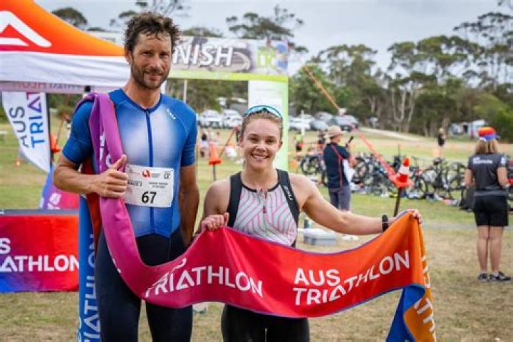 	RIVERA, HALLICK DOMINATE TRIATHLON FIELD	