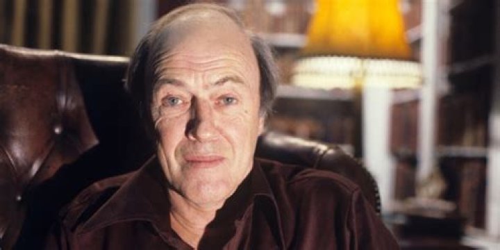 Roald Dahl Net Worth | Age, Height, Weight, Dating And More