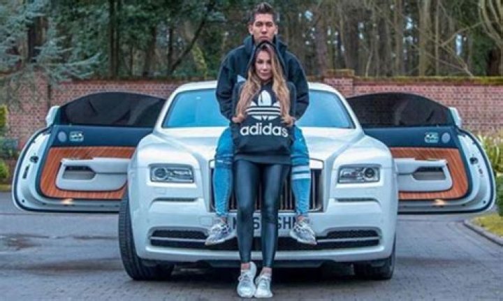 Roberto Firmino Car Collection And Net Worth