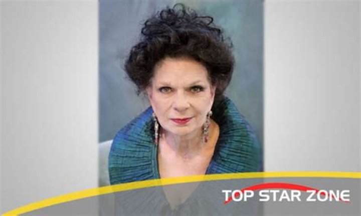 Ronnie Claire Edwards Net Worth | Age, Height, Weight, Dating And More