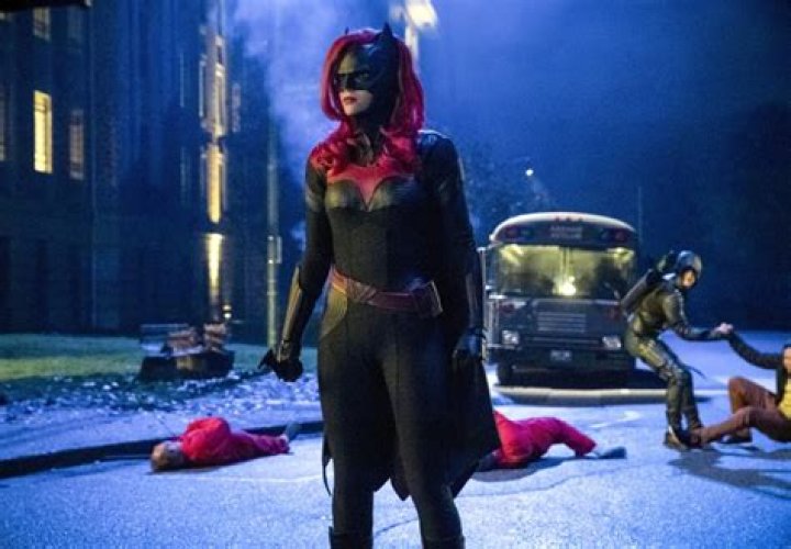 Ruby Rose to play lesbian superhero Batwoman for The CW’s Arrowverse crossover series