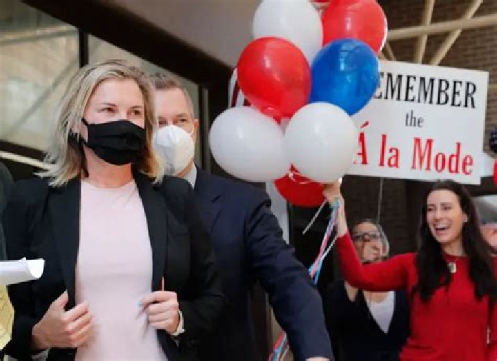 	SALON OWNER WINS PRISON RELEASE	