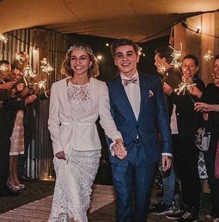 Sam Pottorff Got Married To His Girlfriend Rosa van Iterson In 2017, How's Their Love Life? Details