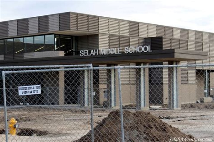 Selah Middle School - Selah