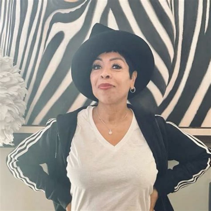 Shirley Strawberry Net Worth 2024