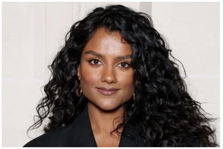 Simone Ashley: Wiki, Bio, Age, Career, Height, Net Worth