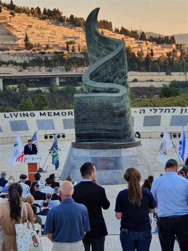 	South Floridians honor victims at Jerusalem’s 9/11 Memorial	