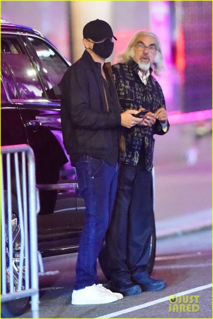Starcasm.net: Your Go-To Source For Celebrity News And Gossip