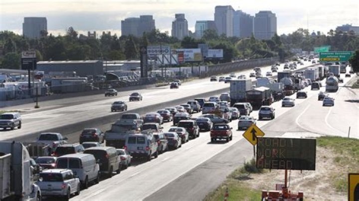 States eye mileage fees as gas taxes sputter