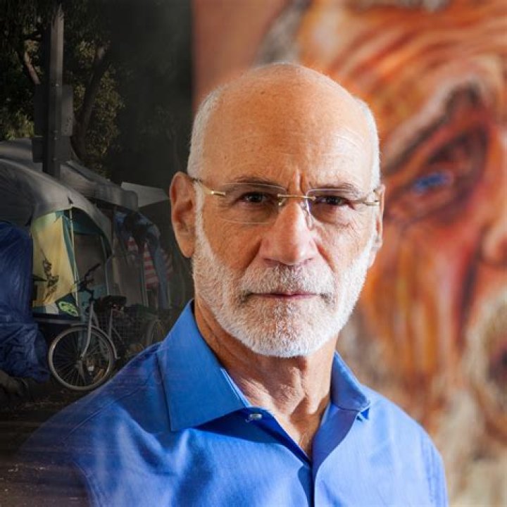 	STUART PERLMAN, FOUNDER OF LUMS CHAIN	