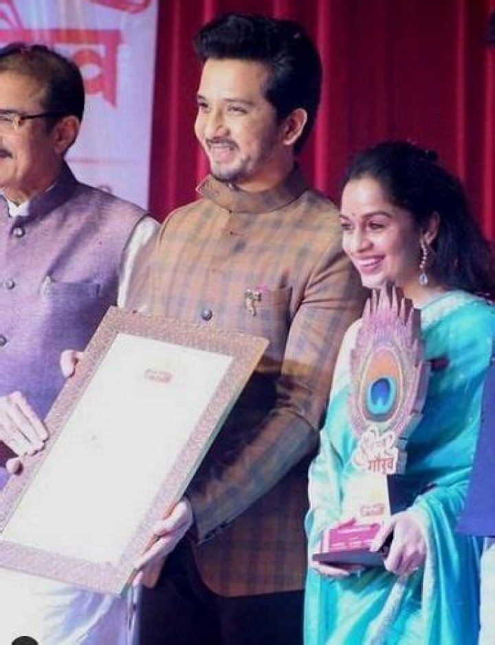 Sukhada Khandkekar Age, Husband, Family, Wikipedia, Height, Hot, Bio