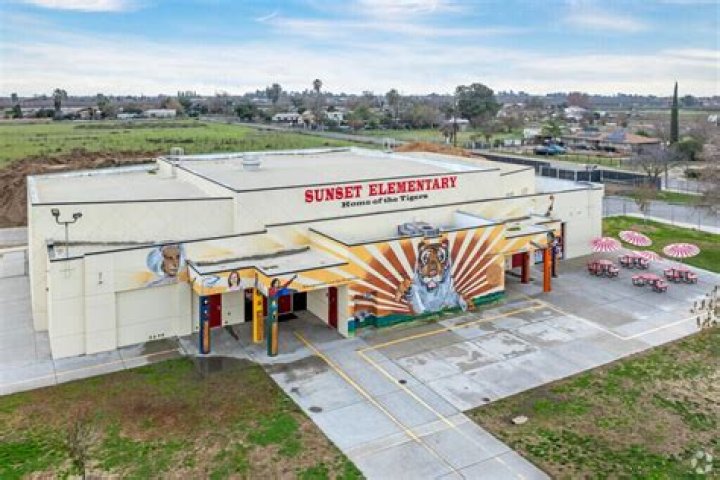 Sunset Elementary School - Fresno