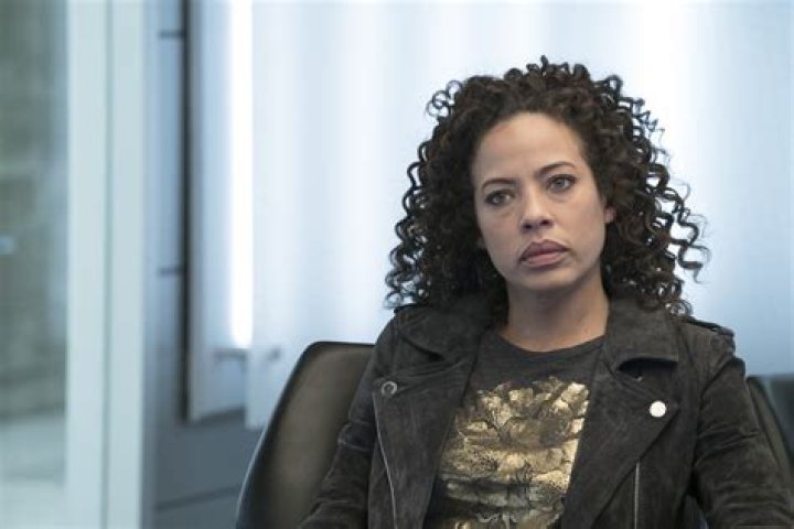 Tawny Cypress Biography