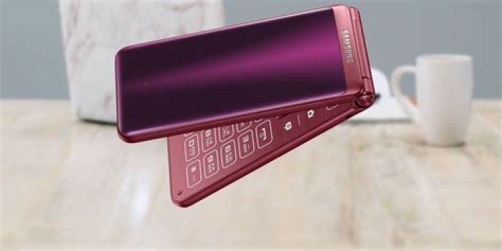 The 7 Best Flip Phones for Ending Distractions