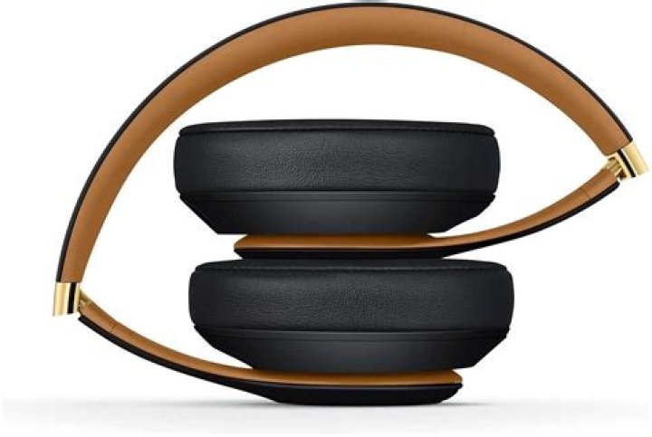 The 7 Best Over-Ear Headphones for Audiophiles